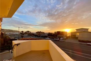 Condominium, 734 Esplanade, Redondo Beach, CA 90277 - 5