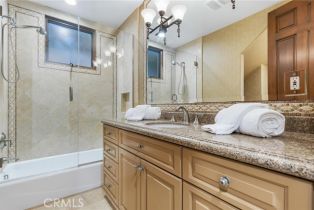 Single Family Residence, 212 John st, Manhattan Beach, CA 90266 - 48