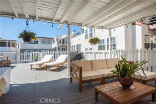 Residential Income, 203 15th st, Manhattan Beach, CA 90266 - 4
