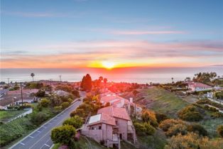 Single Family Residence, 1547 Via Coronel, Palos Verdes Estates, CA 90274 - 3