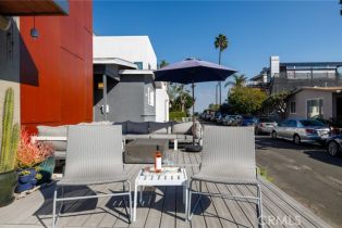 Single Family Residence, 449 34th st, Manhattan Beach, CA 90266 - 5