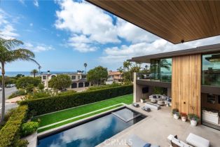 Single Family Residence, 100 Dianthus st, Manhattan Beach, CA 90266 - 4
