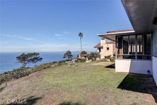 Single Family Residence, 1400 Via Montemar, Palos Verdes Estates, CA 90274 - 37