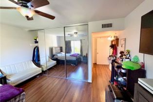 Condominium, 18350 Hatteras st, Tarzana, CA 91356 - 18