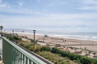 Single Family Residence, 2420 The Strand, Manhattan Beach, CA 90266 - 16