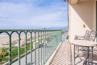 Single Family Residence, 2420 The Strand, Manhattan Beach, CA 90266 - 18