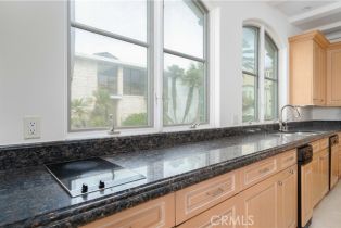 Single Family Residence, 2420 The Strand, Manhattan Beach, CA 90266 - 20