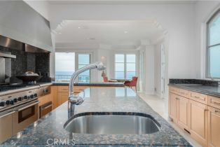 Single Family Residence, 2420 The Strand, Manhattan Beach, CA 90266 - 23