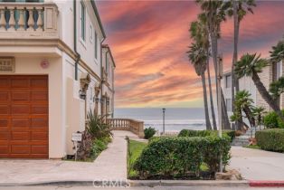 Single Family Residence, 2420 The Strand, Manhattan Beach, CA 90266 - 3