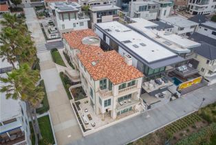 Single Family Residence, 2420 The Strand, Manhattan Beach, CA 90266 - 68