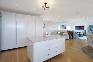 Condominium, 323 31st st, Manhattan Beach, CA 90266 - 9