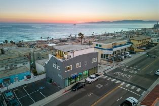Residential Income, 3921 Highland AVE, Manhattan Beach, CA  Manhattan Beach, CA 90266