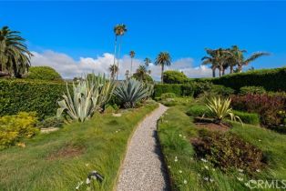 Single Family Residence, 245 Rocky Point rd, Palos Verdes Estates, CA 90274 - 42