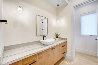 Single Family Residence, 4949 Petit ave, Encino, CA 91436 - 11