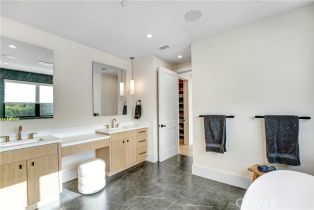 Single Family Residence, 4949 Petit ave, Encino, CA 91436 - 13