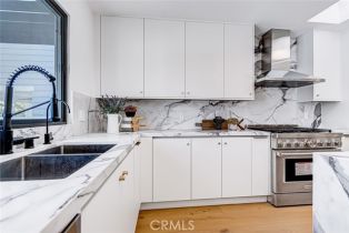 Single Family Residence, 2100 Wendy way, Manhattan Beach, CA 90266 - 17