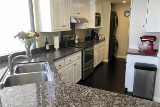 Condominium, 555 Esplanade, Redondo Beach, CA 90277 - 9