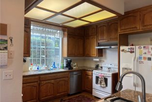 Single Family Residence, 229 Avenue B, Redondo Beach, CA 90277 - 5