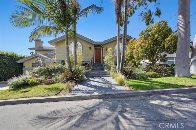 Single Family Residence, 207 N Dianthus st, Manhattan Beach, CA 90266 - 1
