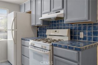 Condominium, 5055 Coldwater Canyon ave, Sherman Oaks, CA 91423 - 13