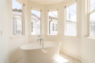 Single Family Residence, 300 19TH st, Manhattan Beach, CA 90266 - 26