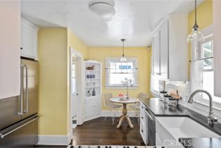 Single Family Residence, 204 Broadway, Redondo Beach, CA 90277 - 10