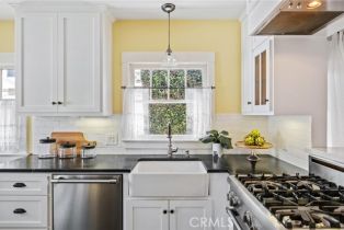 Single Family Residence, 204 Broadway, Redondo Beach, CA 90277 - 11