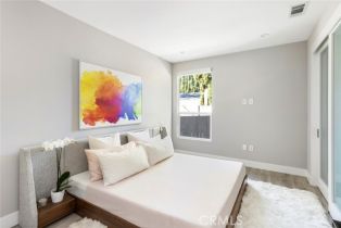 Single Family Residence, 4731 Topanga Canyon blvd, Woodland Hills, CA 91364 - 17