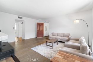 Condominium, 5403 Newcastle ave, Encino, CA 91316 - 2