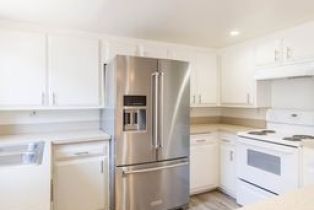 Apartment, 2102 Mathews ave, Redondo Beach, CA 90278 - 5