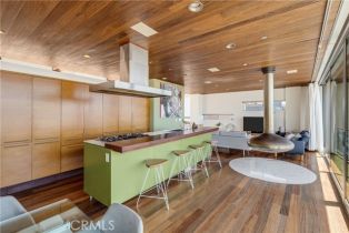 Single Family Residence, 217 9th st, Manhattan Beach, CA 90266 - 4