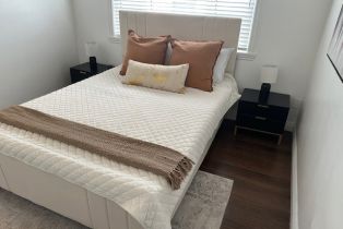 Residential Income, 3315 Strongs dr, Venice, CA 90292 - 7