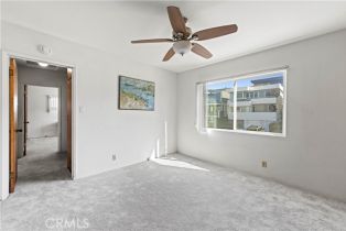 Single Family Residence, 132 1st Place, Manhattan Beach, CA 90266 - 42