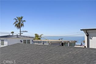 Single Family Residence, 132 1st Place, Manhattan Beach, CA 90266 - 9