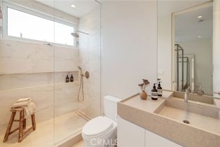 Single Family Residence, 515 Marine ave, Manhattan Beach, CA 90266 - 39