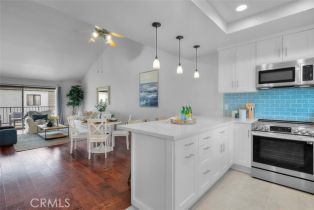 Condominium, 222 Irena ave, Redondo Beach, CA 90277 - 4