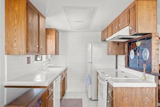 , 112 38th st, Manhattan Beach, CA 90266 - 8