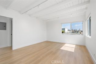 Condominium, 225 El Porto street, Manhattan Beach, CA 90266 - 4