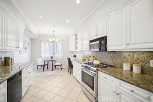 Condominium, 11989 Laurelwood dr, Studio City, CA 91604 - 10