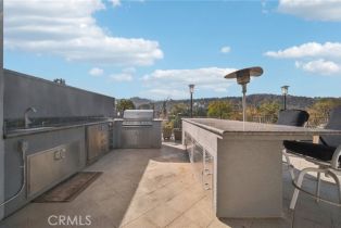 Condominium, 11989 Laurelwood dr, Studio City, CA 91604 - 44