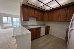 Condominium, 625 Esplanade, Redondo Beach, CA 90277 - 6