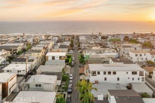 Residential Income, 453 28th st, Manhattan Beach, CA 90266 - 5