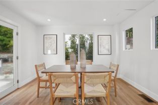 Single Family Residence, 2501 Poinsettia ave, Manhattan Beach, CA 90266 - 14