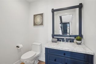 Single Family Residence, 2501 Poinsettia ave, Manhattan Beach, CA 90266 - 5