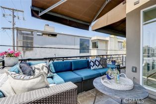 Condominium, 417 23rd st, Manhattan Beach, CA 90266 - 23