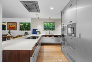 Single Family Residence, 541 1st st, Manhattan Beach, CA 90266 - 12