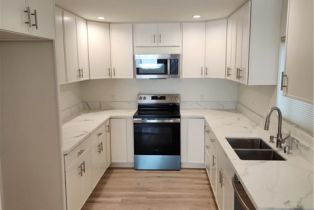 Single Family Residence, 5724 Noble ave, Sherman Oaks, CA 91411 - 10