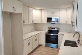 Single Family Residence, 5724 Noble ave, Sherman Oaks, CA 91411 - 11