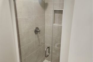 Single Family Residence, 5724 Noble ave, Sherman Oaks, CA 91411 - 17