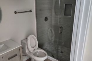 Single Family Residence, 5724 Noble ave, Sherman Oaks, CA 91411 - 23